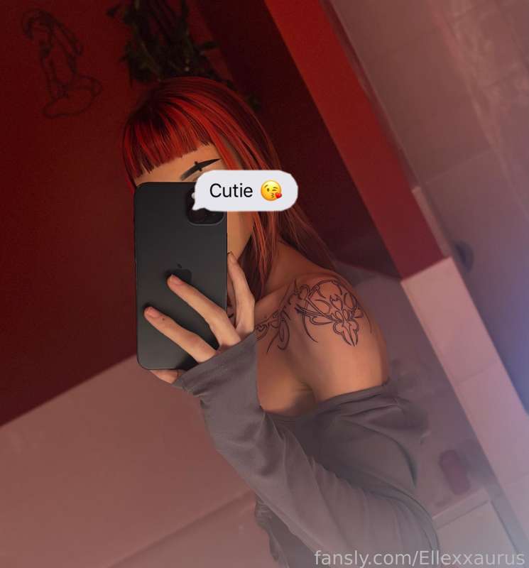 @Ellexxaurus
